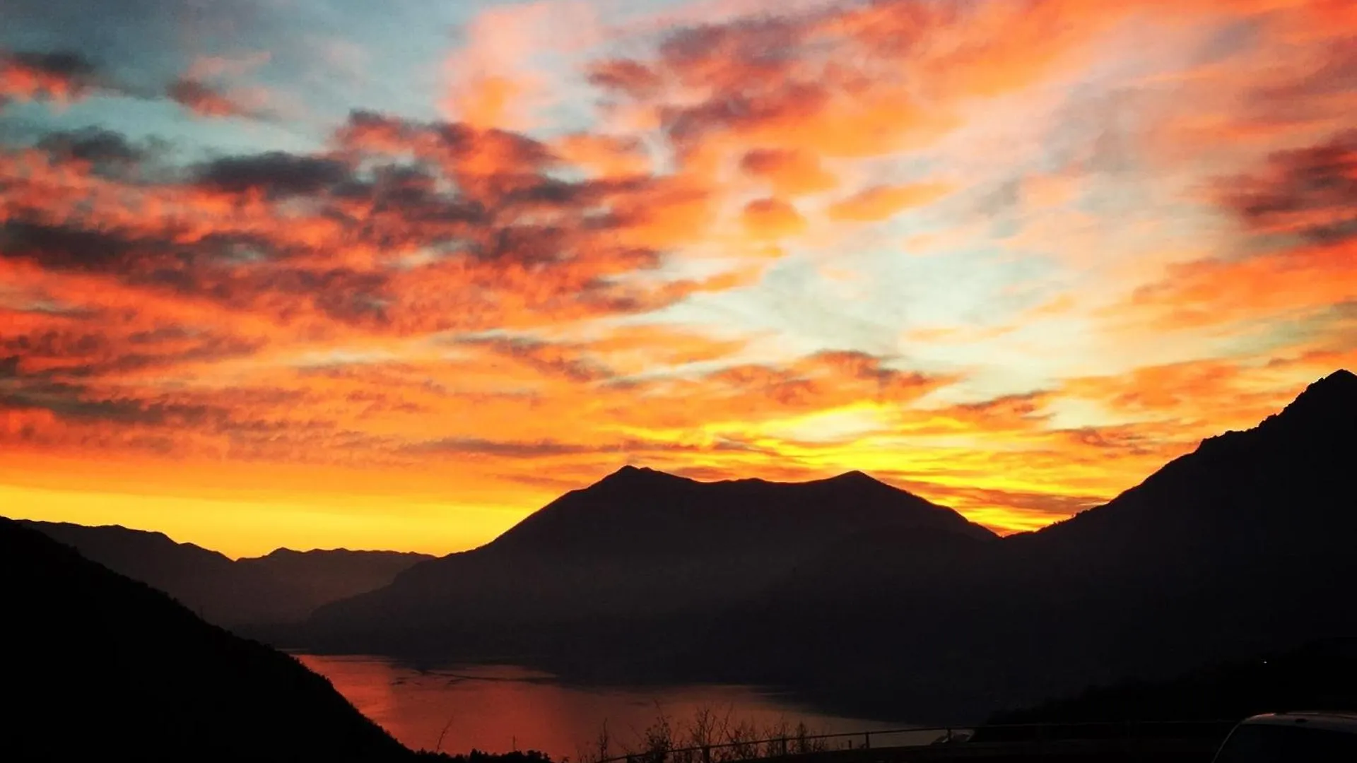 La Mansarda Como Lake Sueglio 0*,